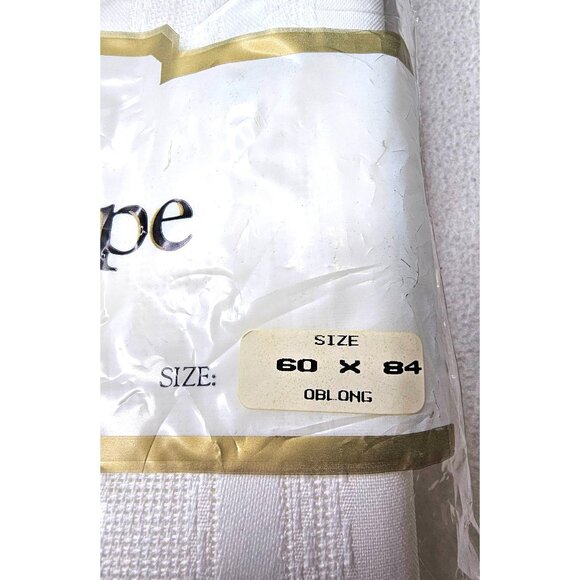 New Bardwil Linens Classic Stripe Tablecloth 60" X 84" Oblong Scotchgard White - Picture 2 of 8